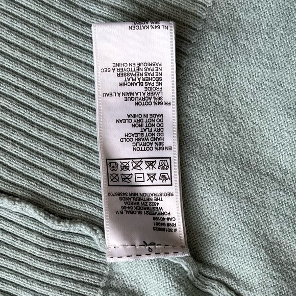 FOREVER 21 sea foam green button up cardigan - Picture 7 of 14